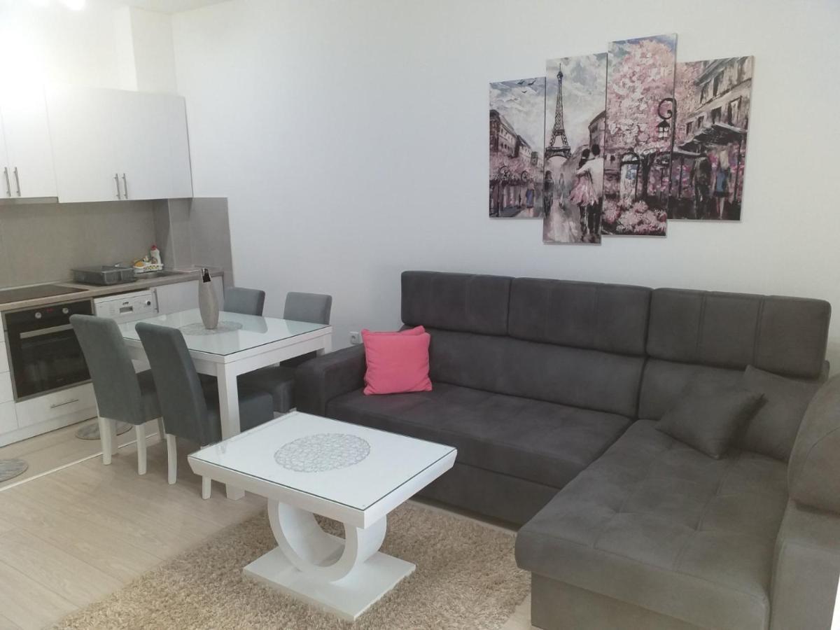 Renome Apartmani Banja Koviljača Exteriör bild