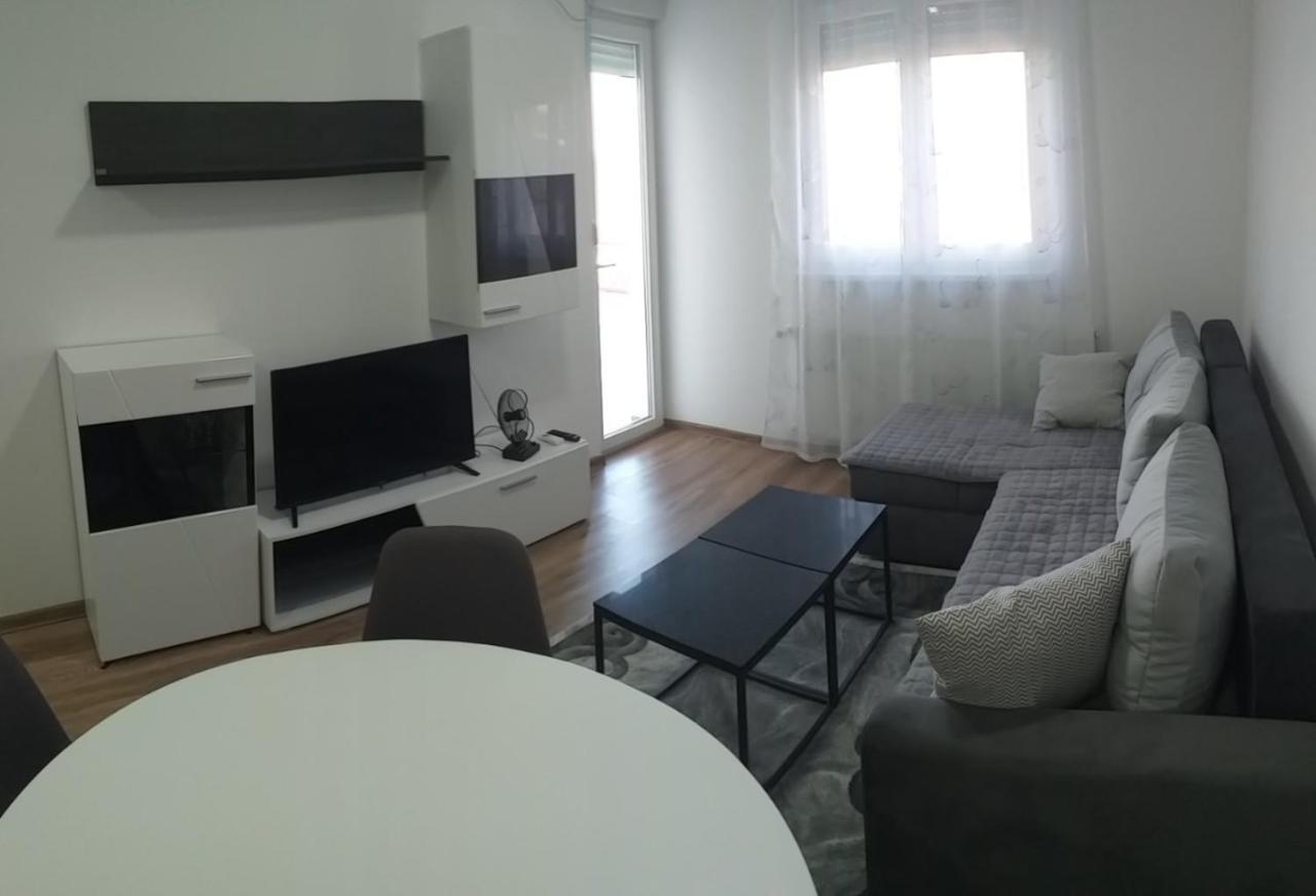 Renome Apartmani Banja Koviljača Exteriör bild