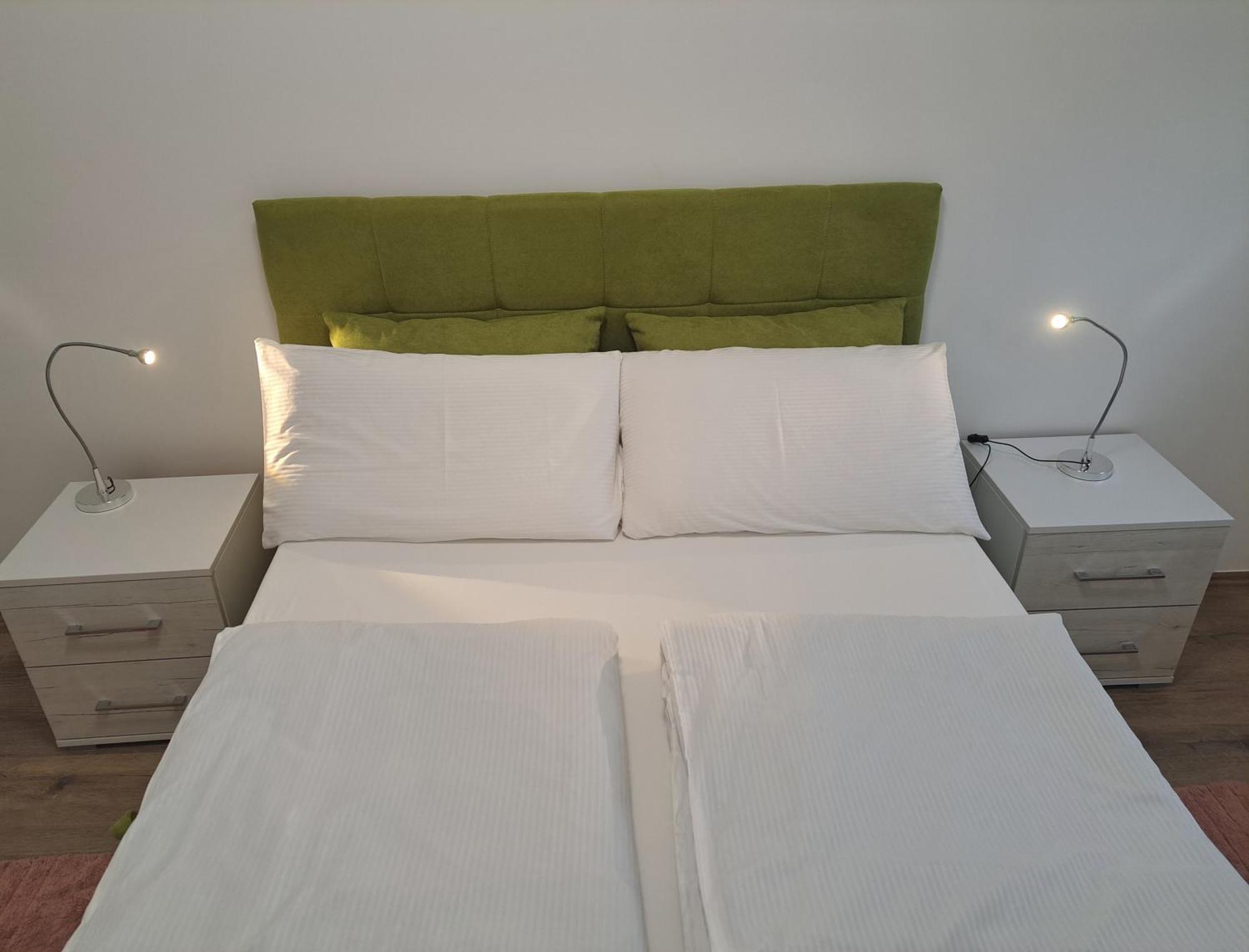 Renome Apartmani Banja Koviljača Exteriör bild