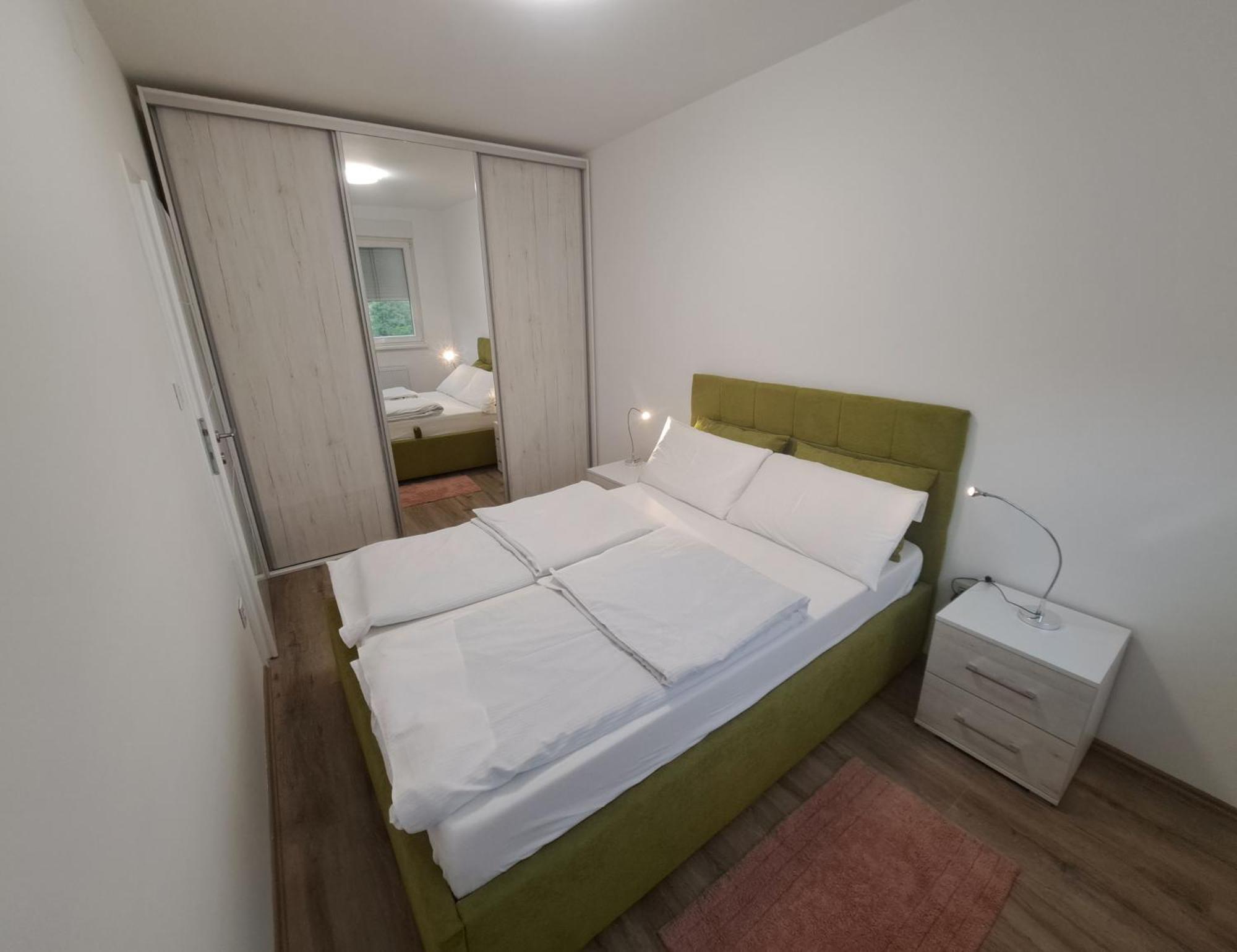 Renome Apartmani Banja Koviljača Exteriör bild