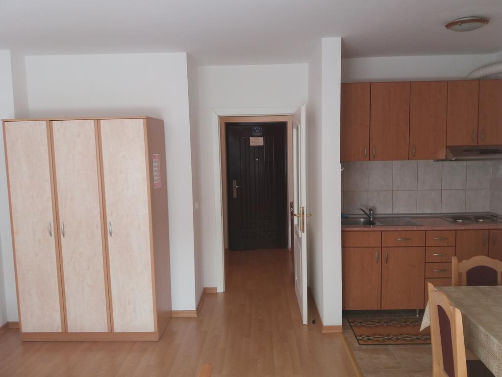 Renome Apartmani Banja Koviljača Exteriör bild