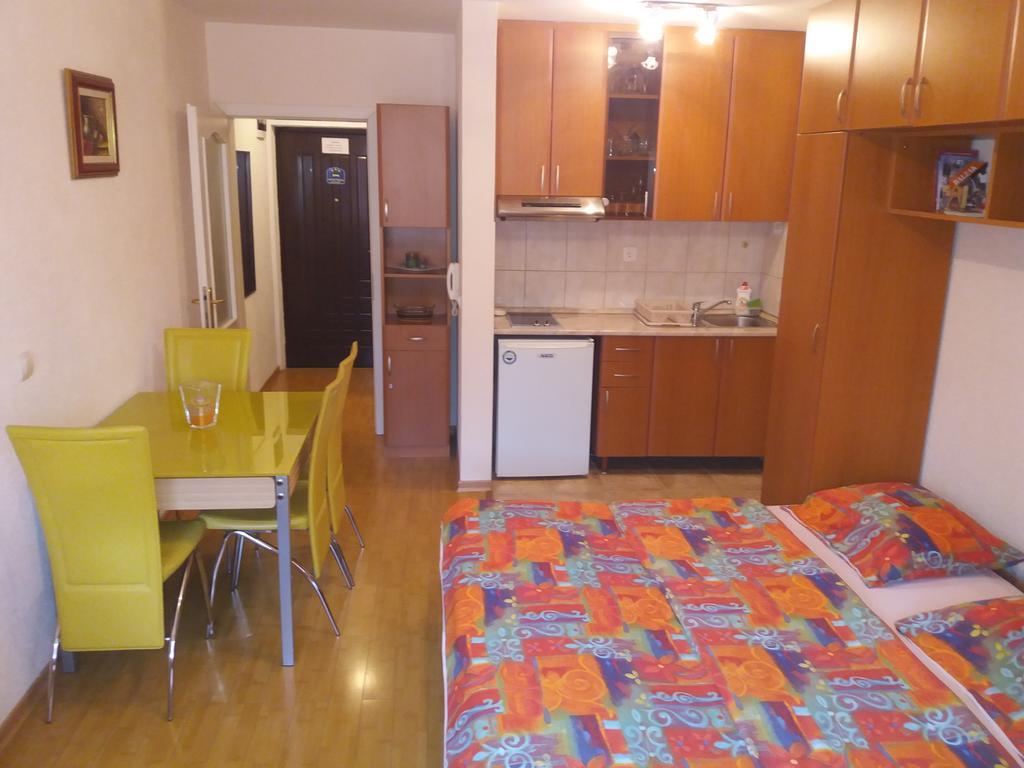 Renome Apartmani Banja Koviljača Exteriör bild
