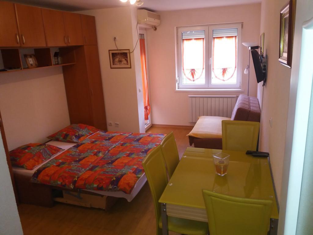 Renome Apartmani Banja Koviljača Exteriör bild