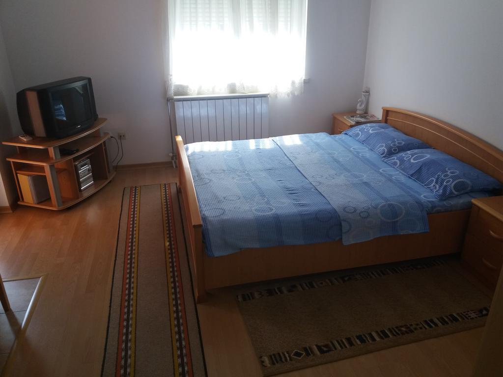 Renome Apartmani Banja Koviljača Exteriör bild