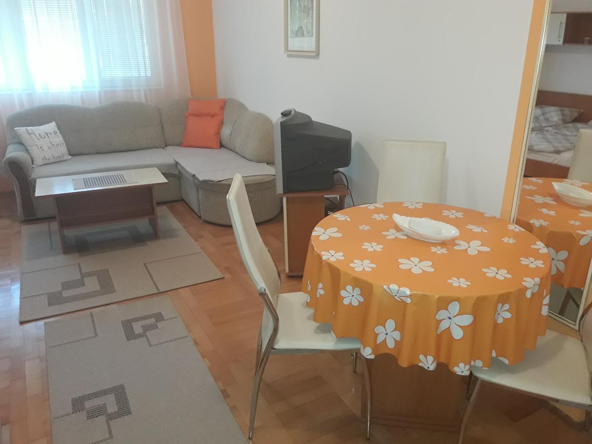 Renome Apartmani Banja Koviljača Exteriör bild