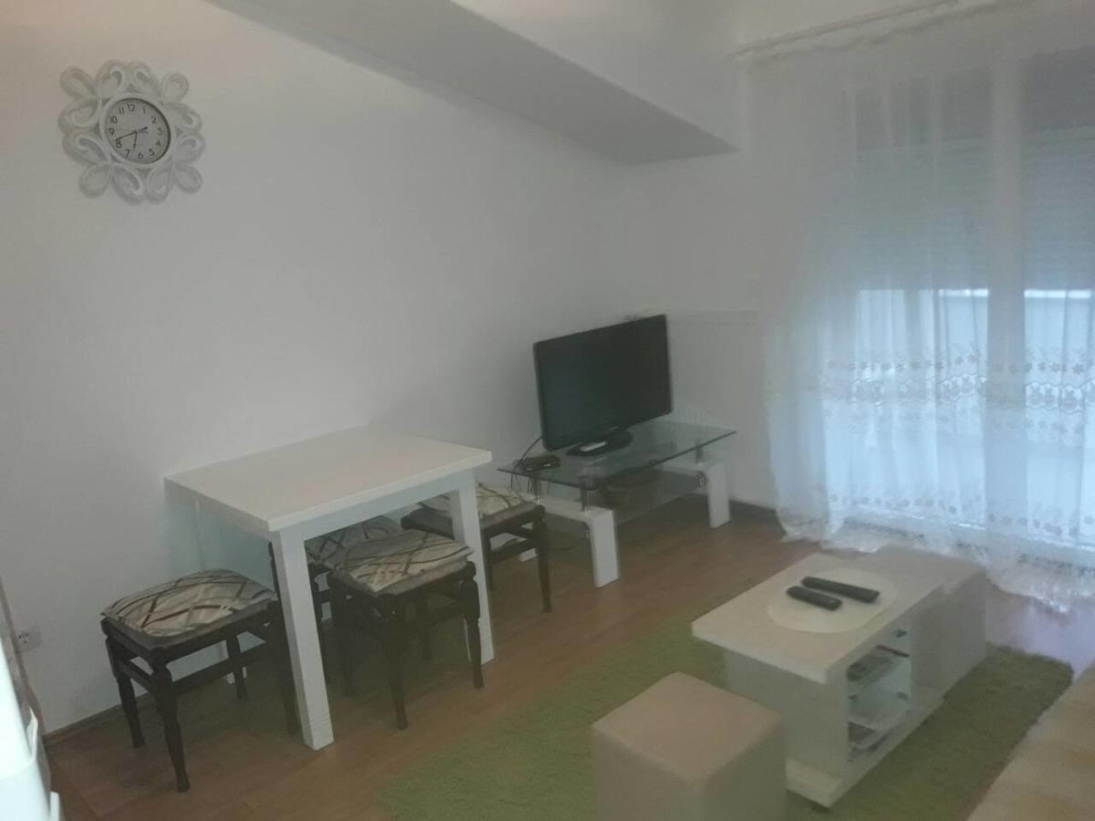 Renome Apartmani Banja Koviljača Exteriör bild